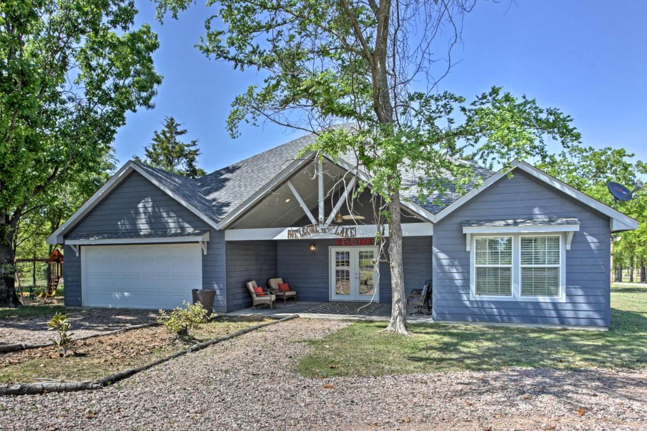 Modern Retreat With Gas Grill - Walk To Lake Texoma! Kingston Kültér fotó