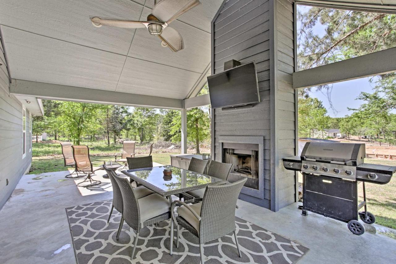Modern Retreat With Gas Grill - Walk To Lake Texoma! Kingston Kültér fotó